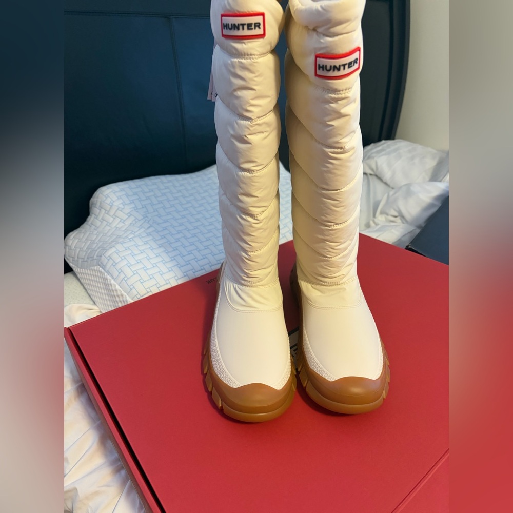 Hunter Cream Quilted Tall Winter Rain Boots with Brown Soles